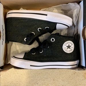 Size 6 toddler black converse shoes - brand new